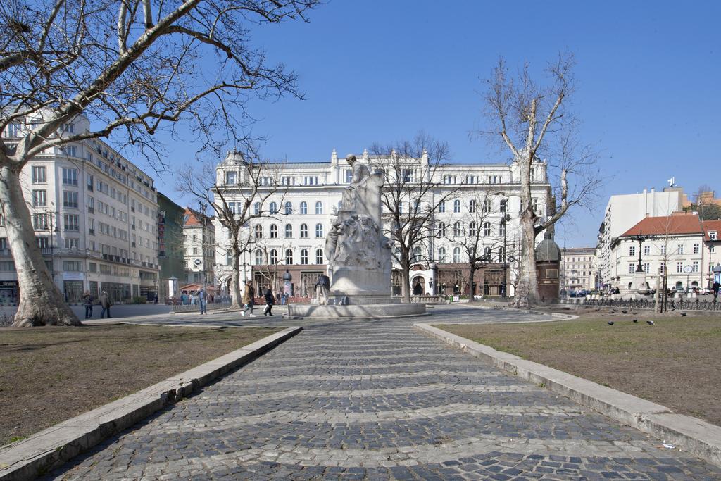 Diana Apartment On Vaci Utca Budapest Eksteriør bilde