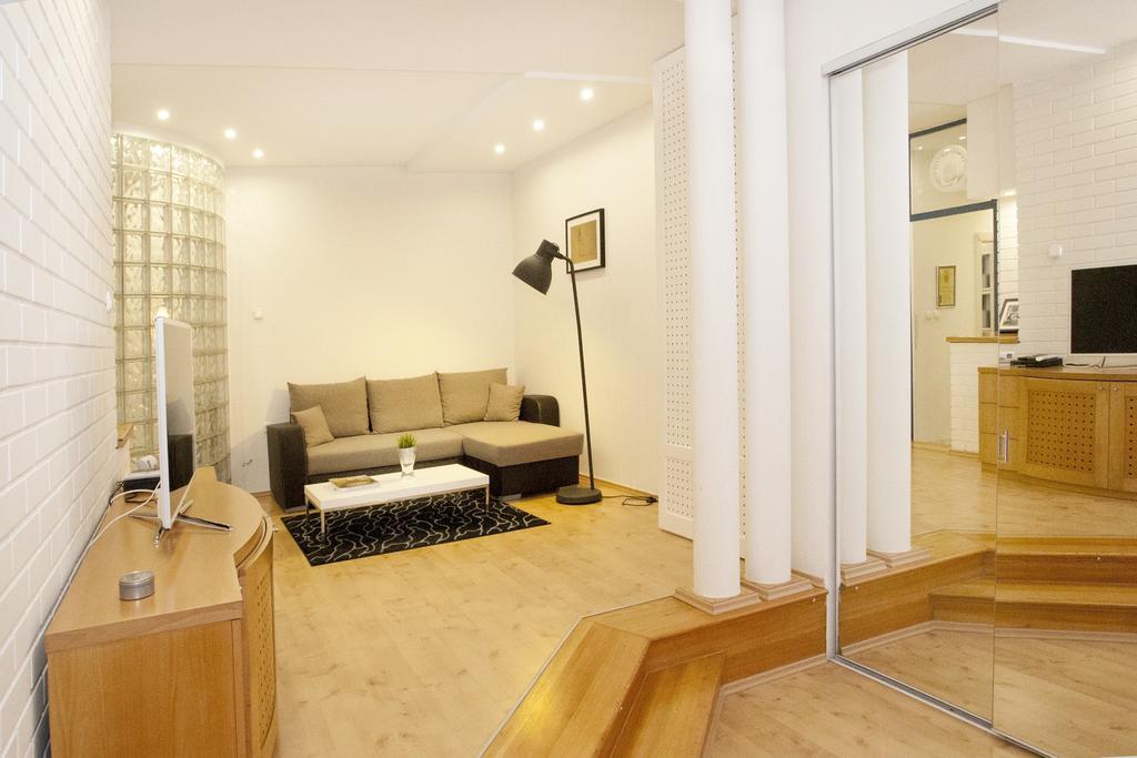 Diana Apartment On Vaci Utca Budapest Eksteriør bilde