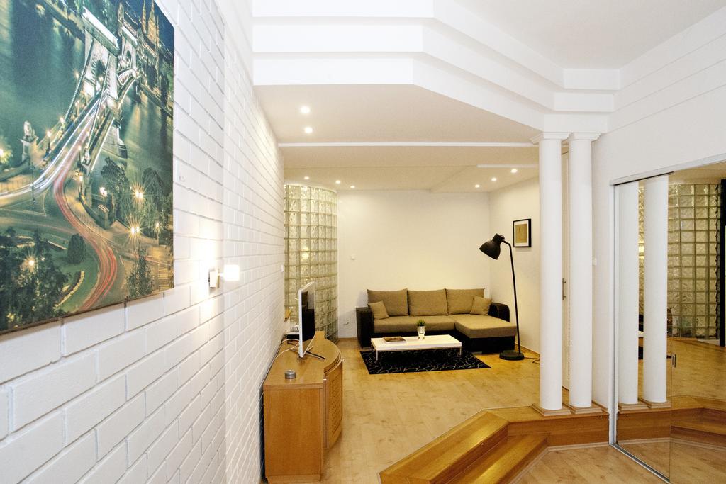 Diana Apartment On Vaci Utca Budapest Eksteriør bilde